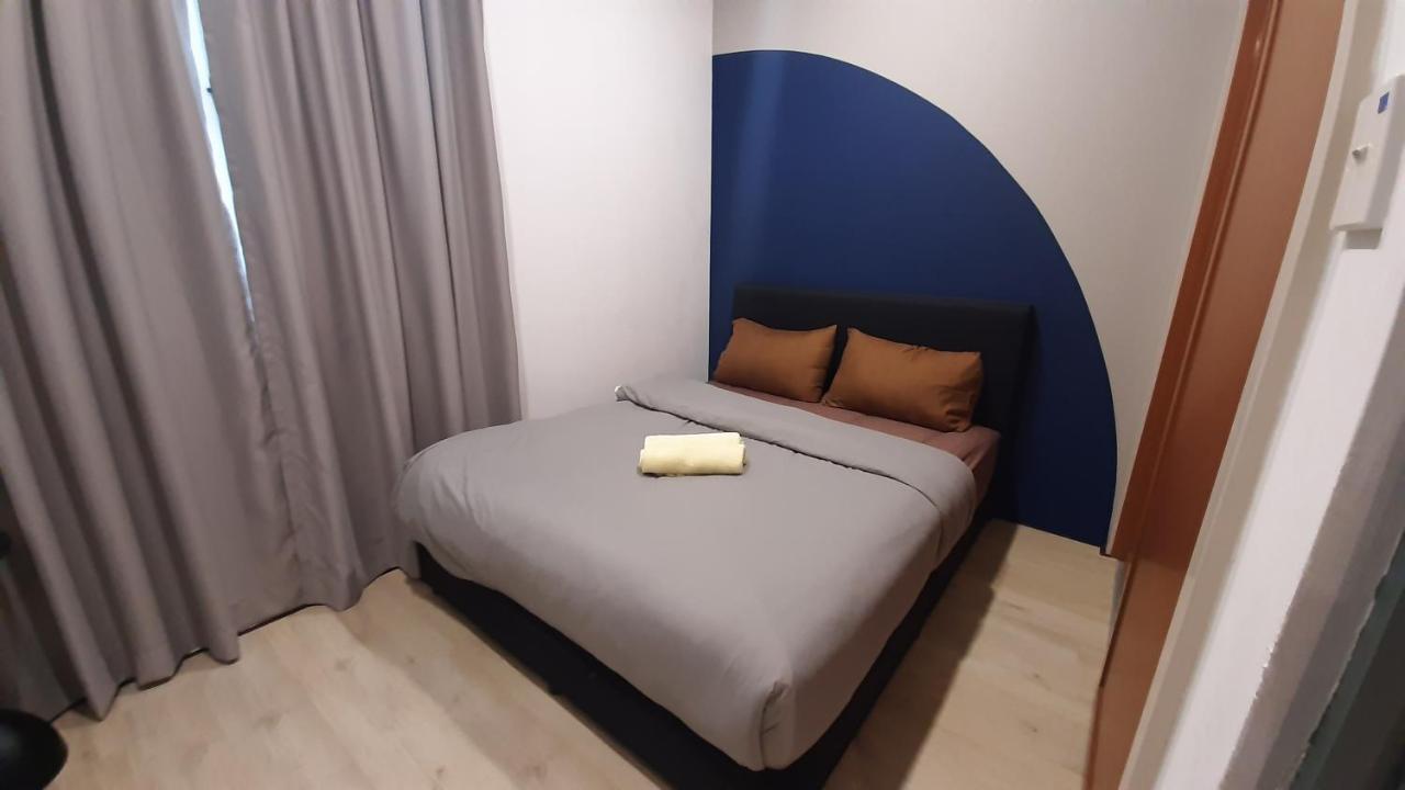 Santubong Suites B Just Like Home Damai Kuching Extérieur photo