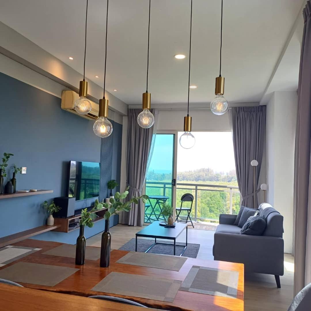 Santubong Suites B Just Like Home Damai Kuching Extérieur photo