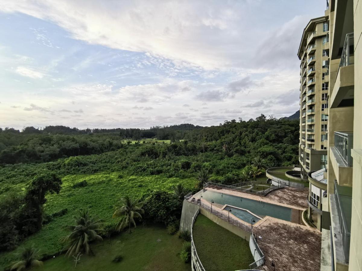 Santubong Suites B Just Like Home Damai Kuching Extérieur photo