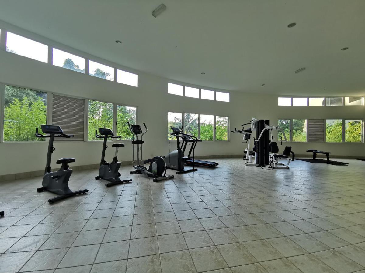 Santubong Suites B Just Like Home Damai Kuching Extérieur photo