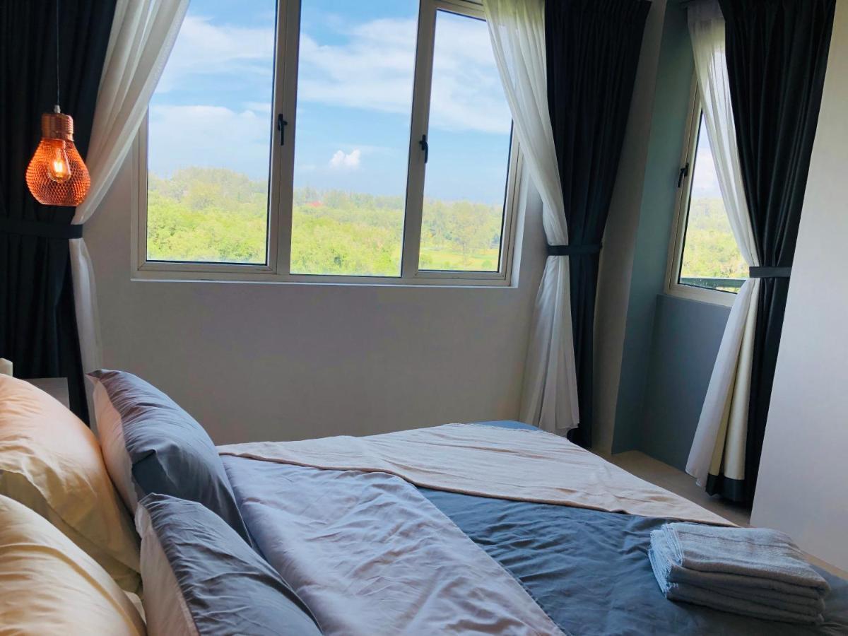 Santubong Suites B Just Like Home Damai Kuching Extérieur photo